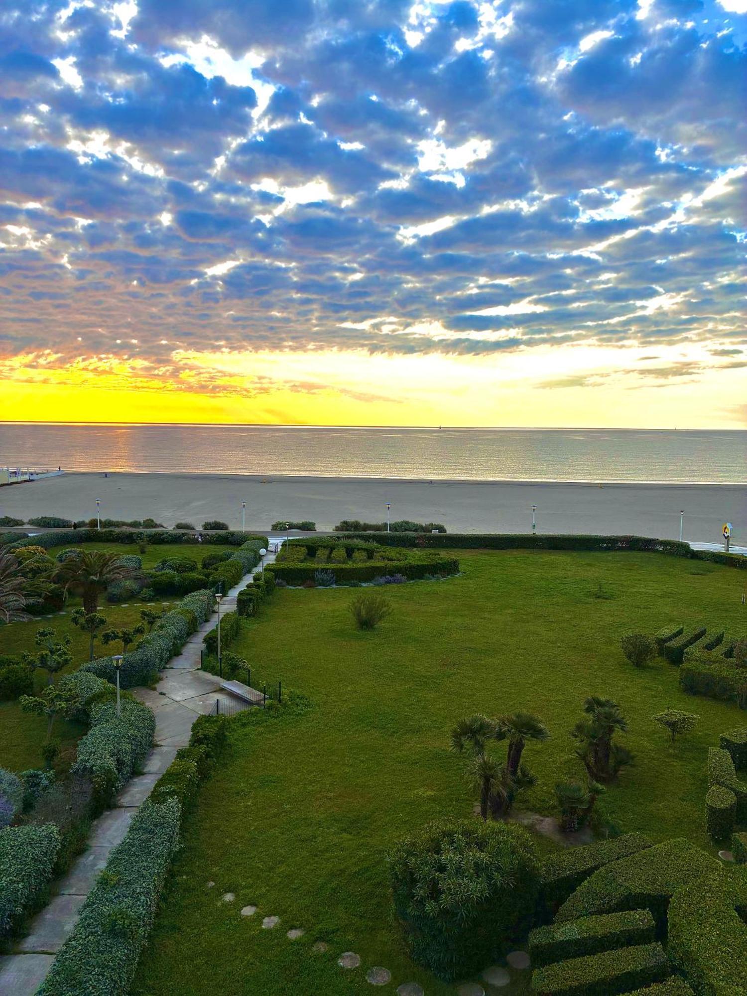 Studio Face A La Mer +Terrasse+ Parking Canet-en-Roussillon Kültér fotó